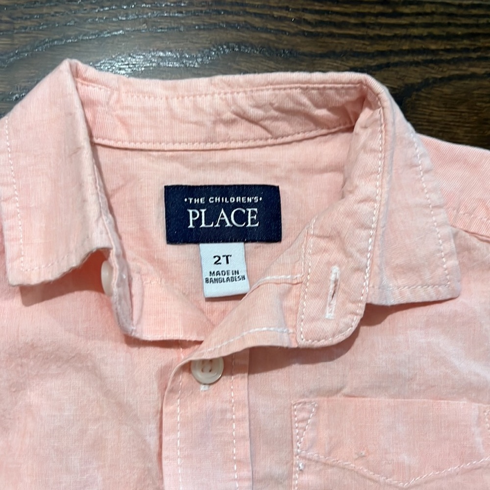 Button down shirt size 2 - Picture 2 of 4